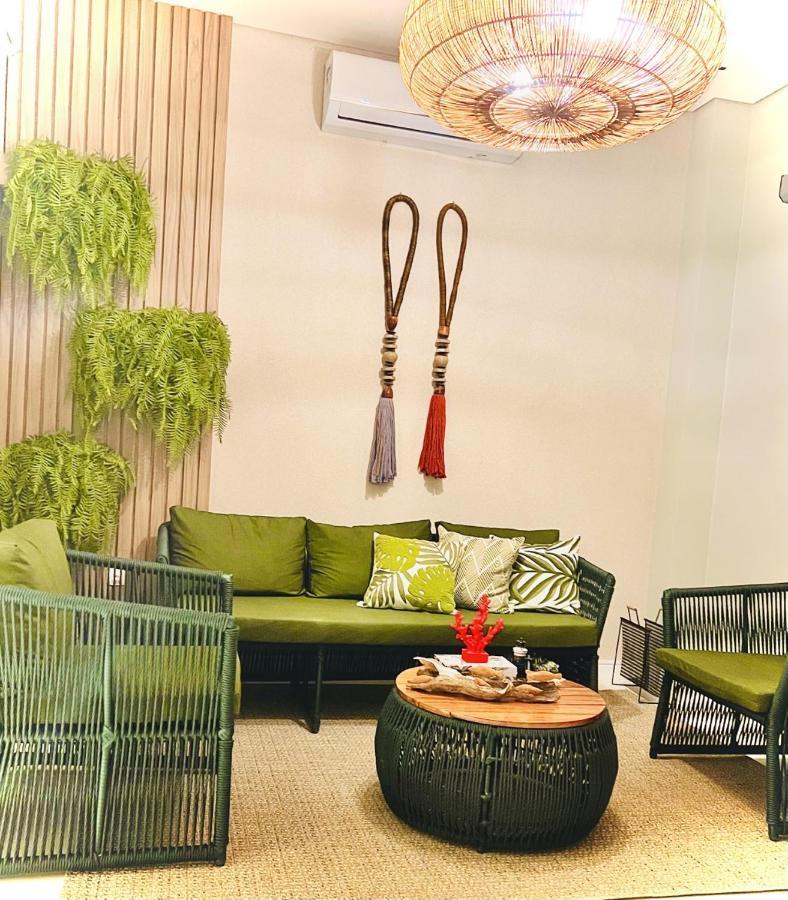 אקווירז Paraiso Beach Hotel מראה חיצוני תמונה