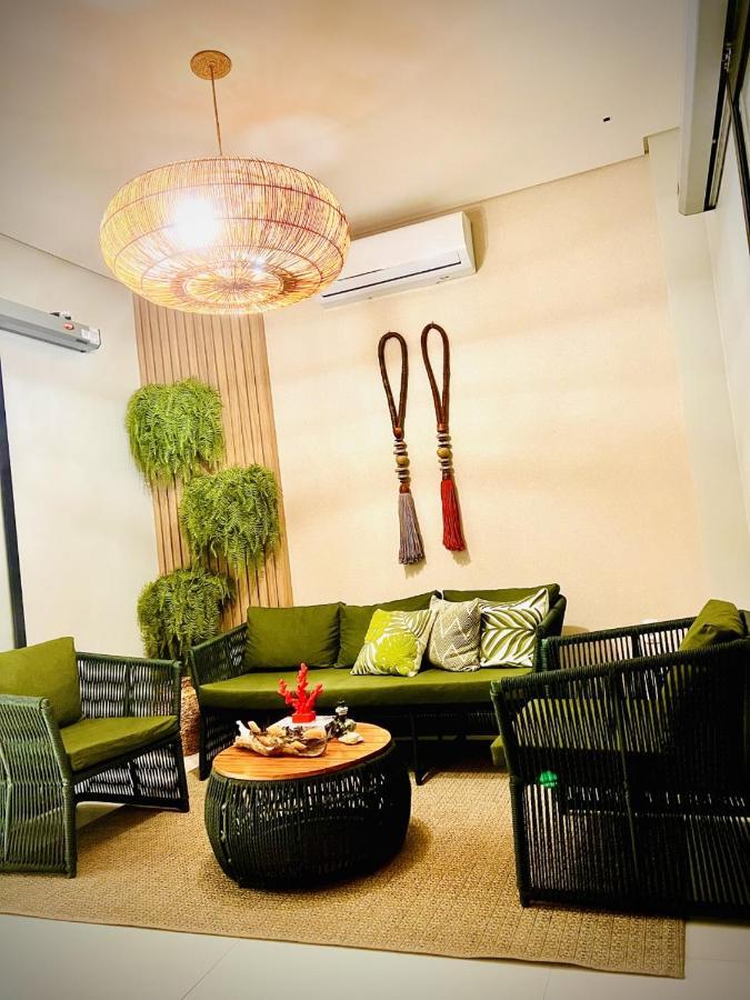אקווירז Paraiso Beach Hotel מראה חיצוני תמונה