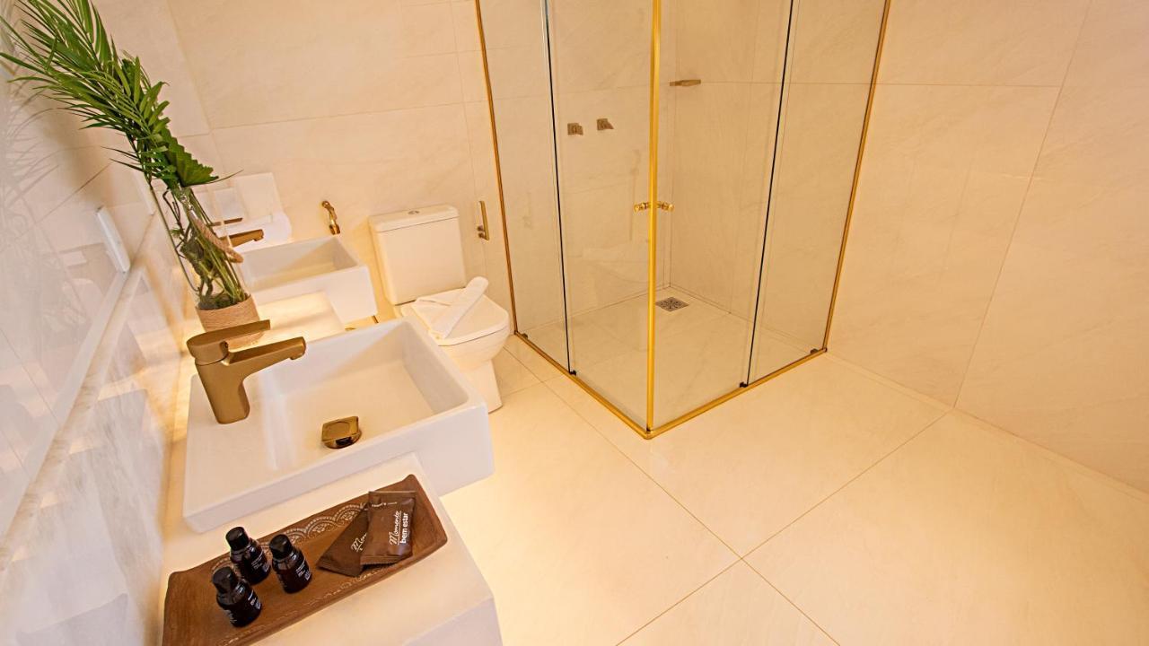 אקווירז Paraiso Beach Hotel מראה חיצוני תמונה