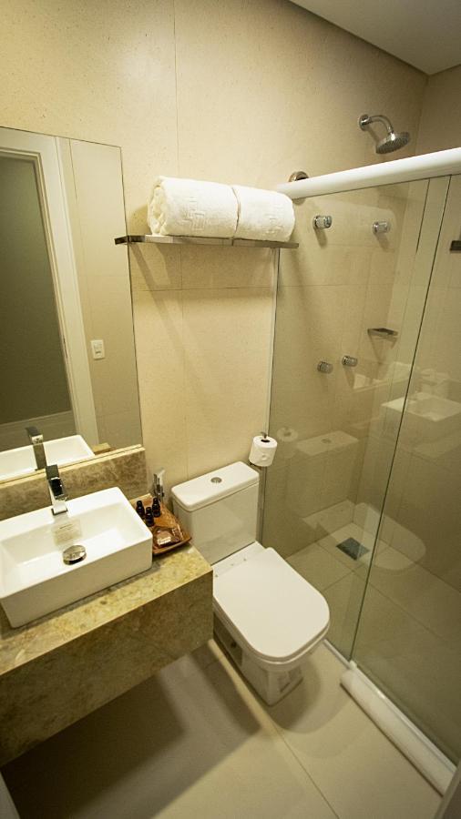 אקווירז Paraiso Beach Hotel מראה חיצוני תמונה