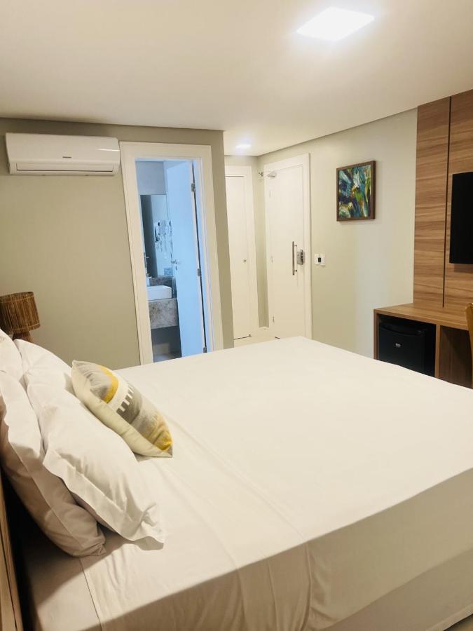אקווירז Paraiso Beach Hotel מראה חיצוני תמונה