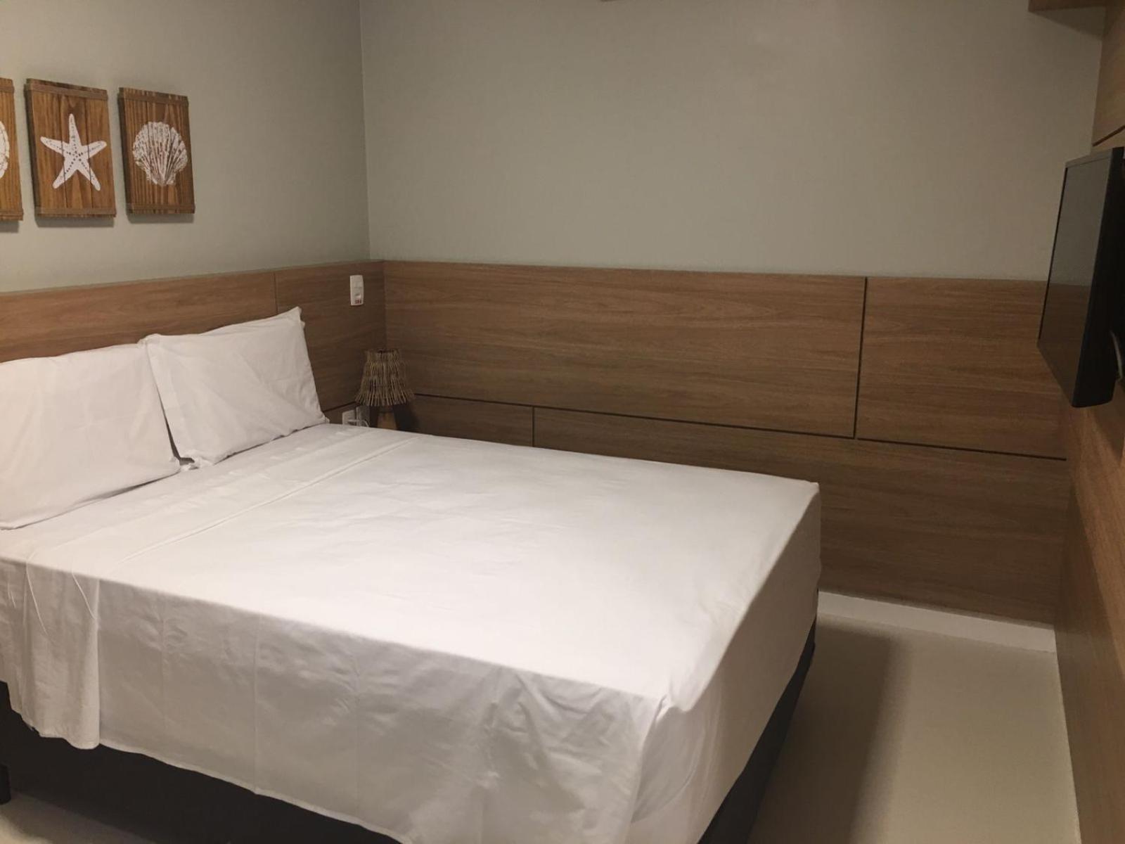 אקווירז Paraiso Beach Hotel מראה חיצוני תמונה